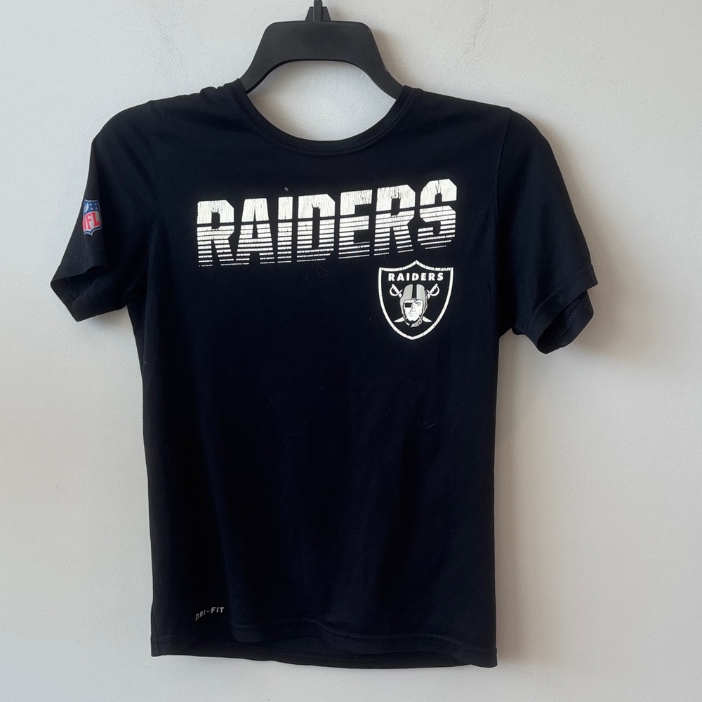 Nike NFL collaboration Black Raiders T-Shirt boys size medium or size 8-10